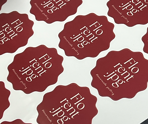 Florent.jpg burgundy scallop stickers