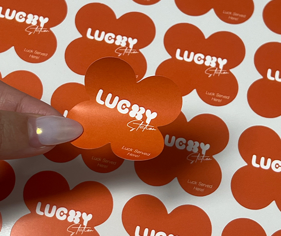 Lucky Station flower-shaped stickers
